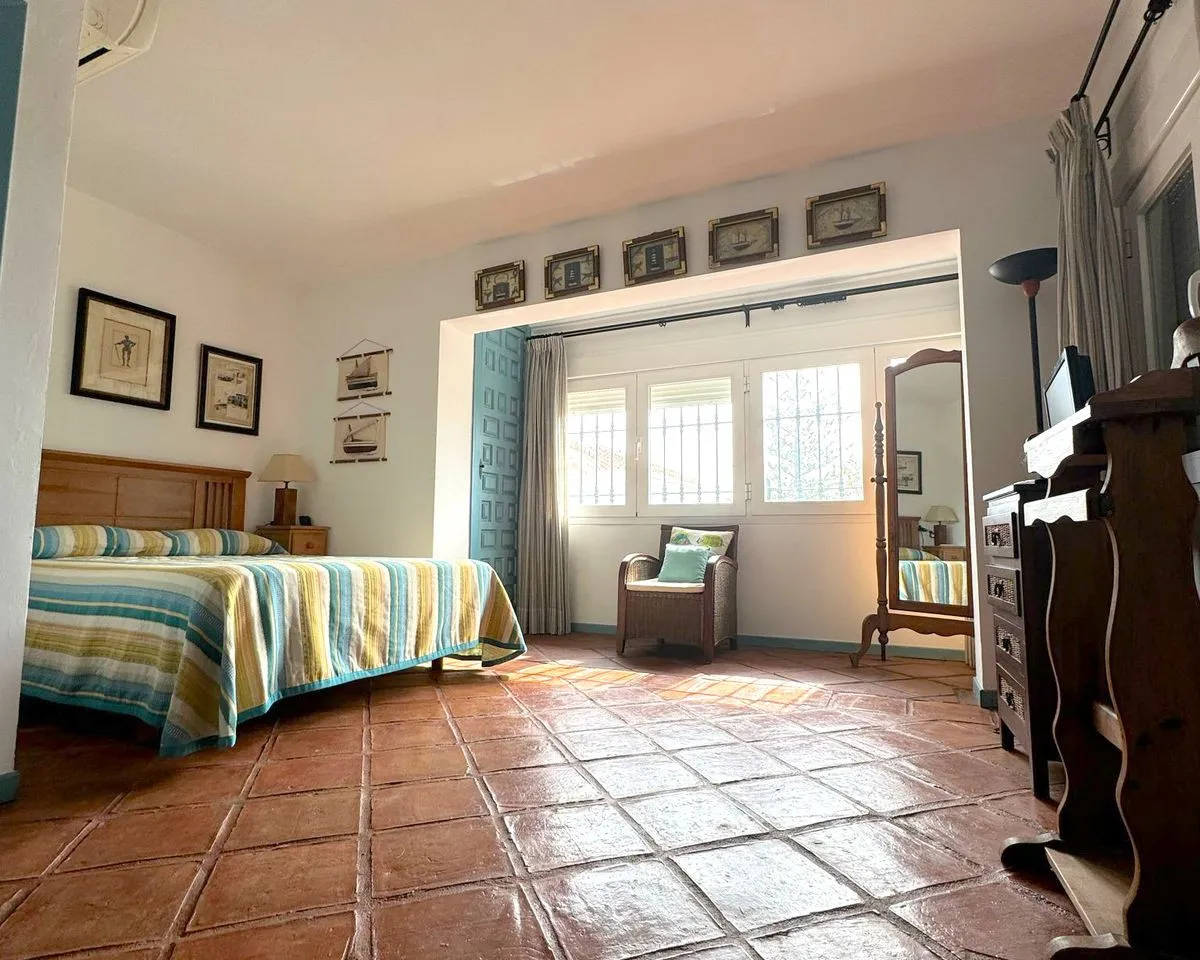 f79cfa3e-d893-4f1f-9efa-ba41fffc4b7d