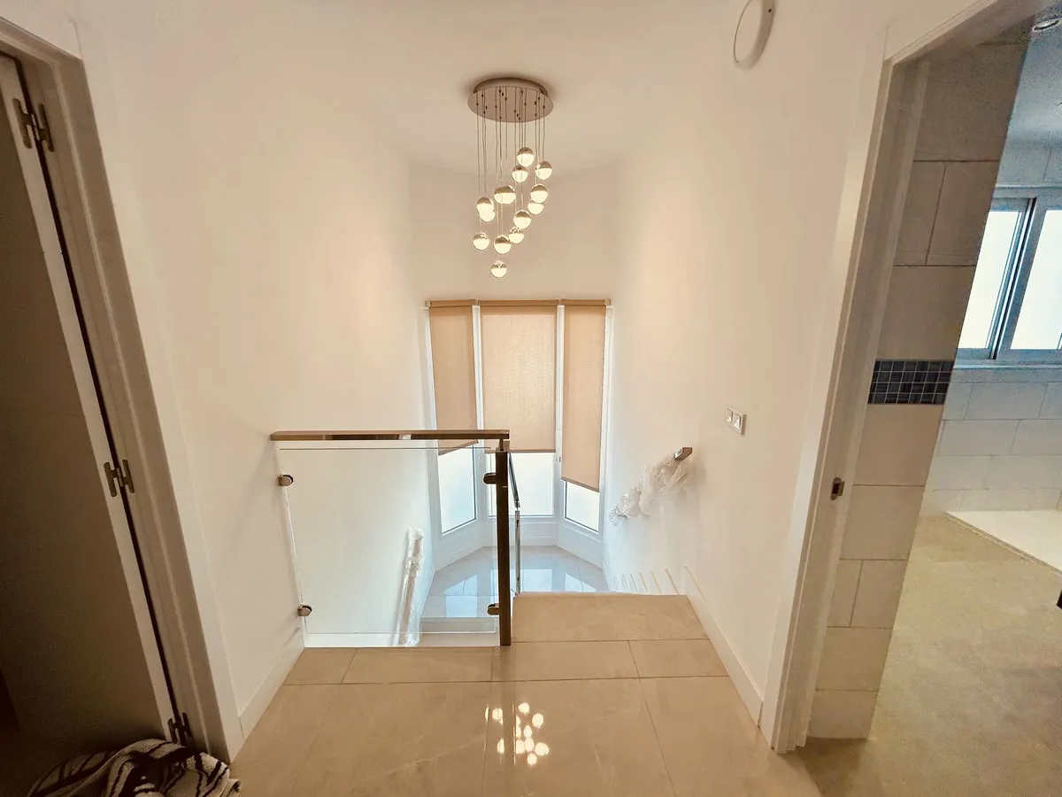 039bba41-6541-4c3e-a1d0-3616d3621e20