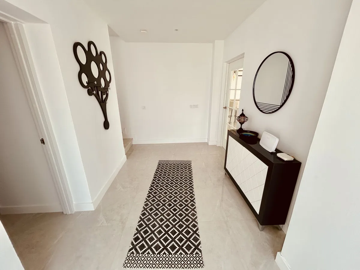 8e022bc8-4d89-4028-a278-ea786d816370