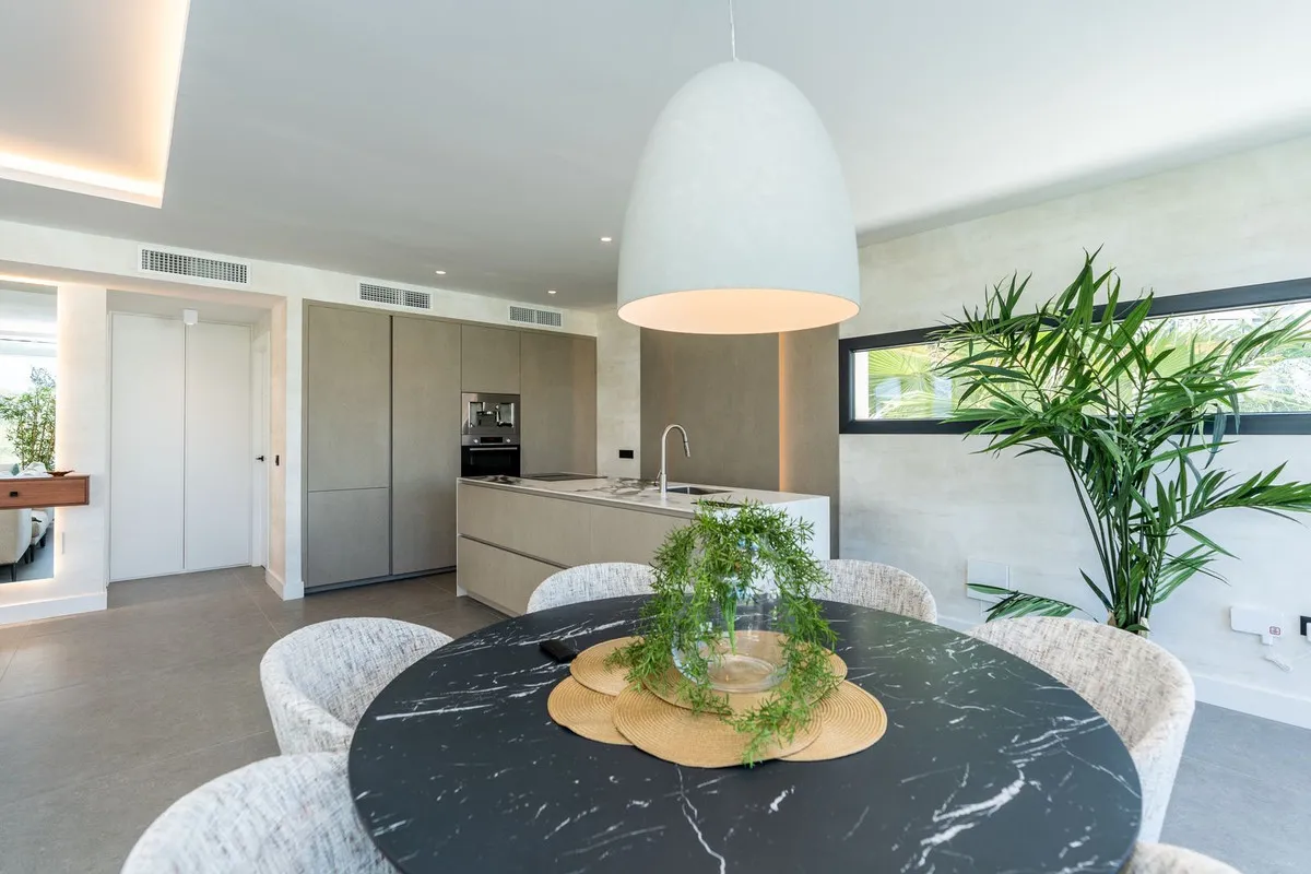 82ad17be-c3c7-4e52-af5a-9edb006a52a3