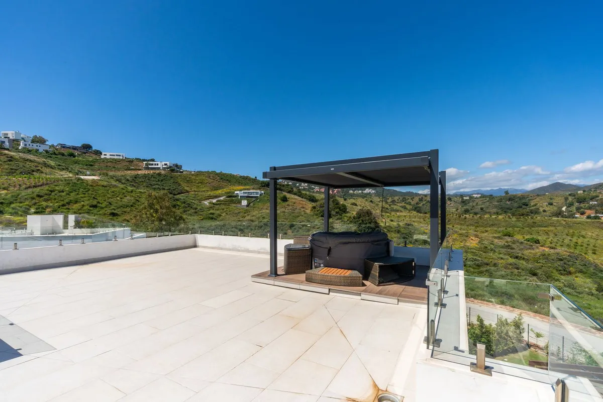 e30e2763-2482-4e92-abe8-21f6bc19cd68