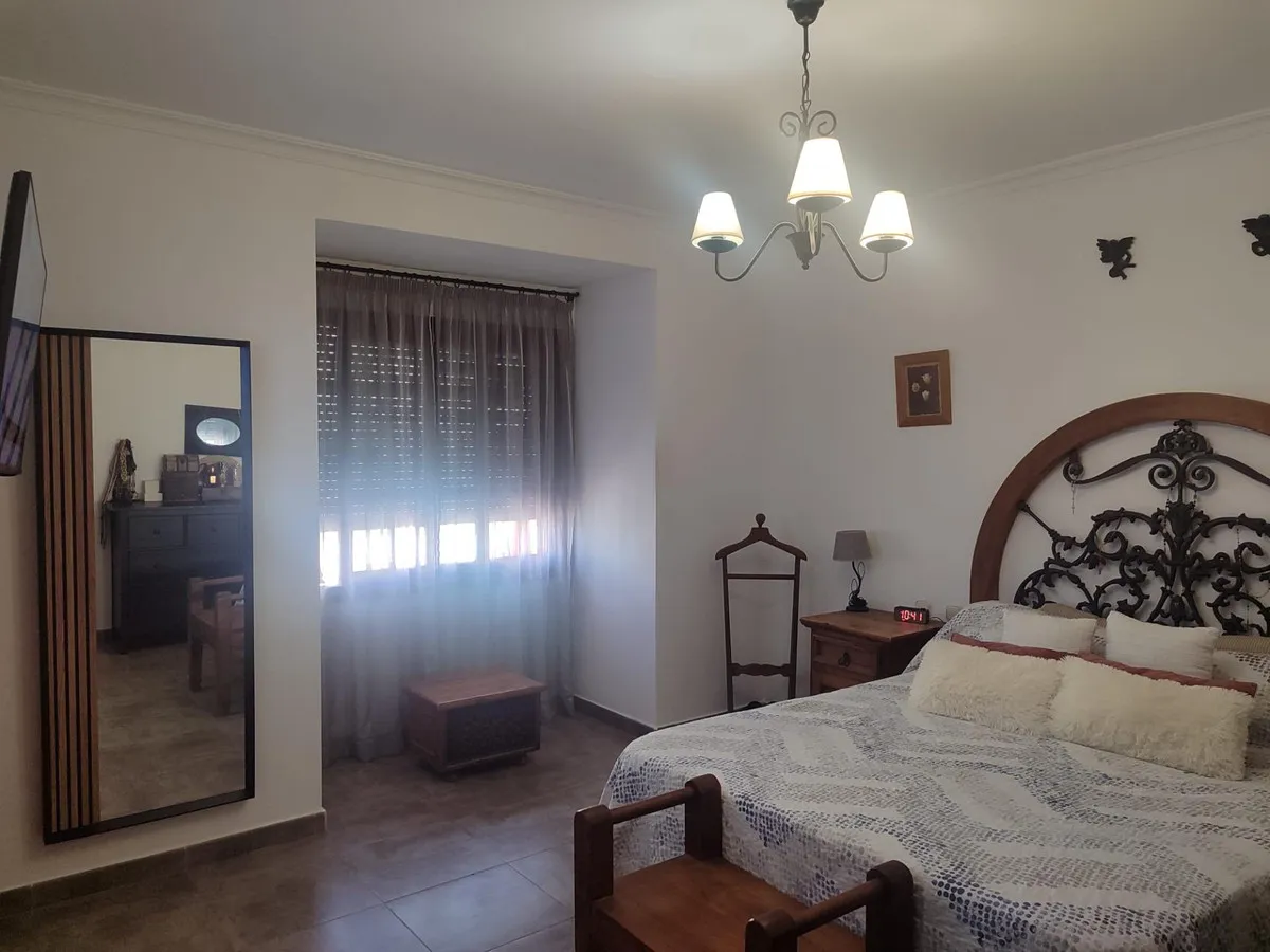 9279c1ff-3910-450a-a5eb-840327af0677