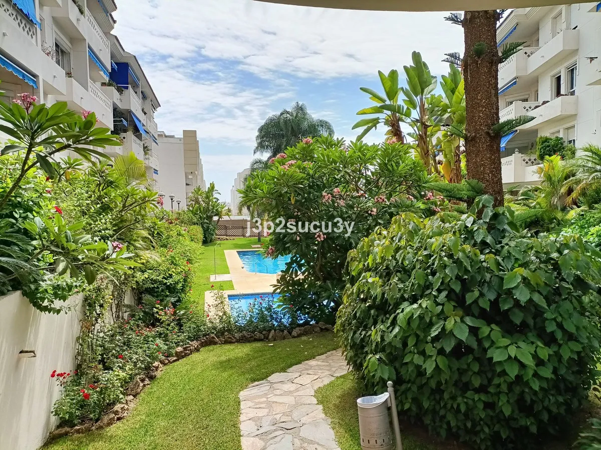 11dc72c0-f31b-47f0-8507-2506a17d203f