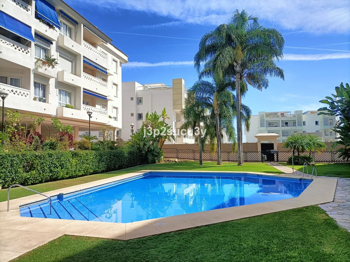 7c8ee4a0-49a4-4b13-9f49-7a67424f0792