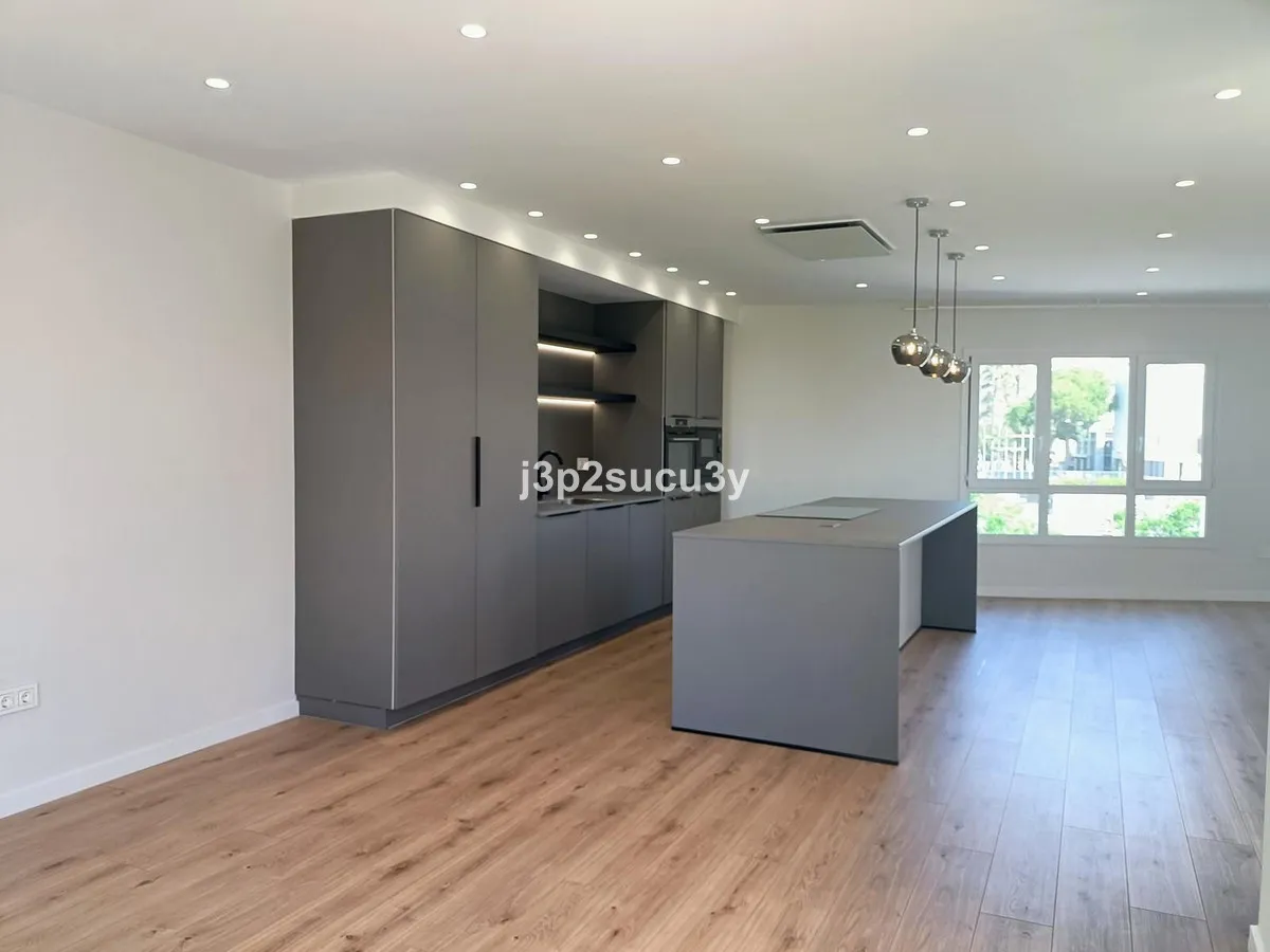 89084295-31e1-4d8f-9dab-3ed63b9bdd95