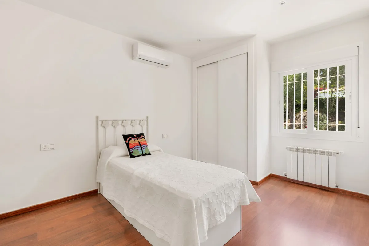 9a505ec1-1107-453c-b8a6-b076ede8c2b4