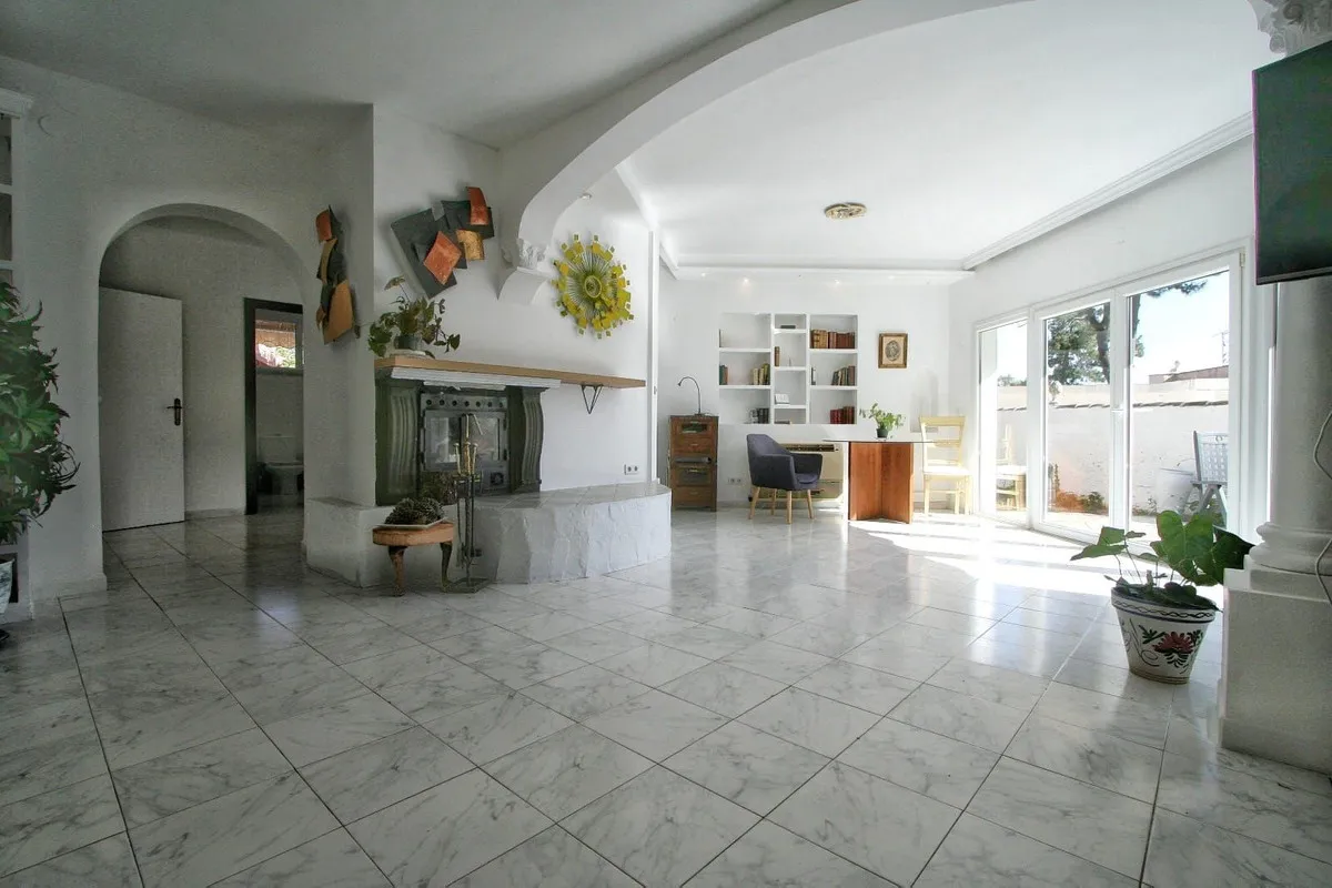 166a4c00-b59e-43ad-afb7-f6683f0ac330