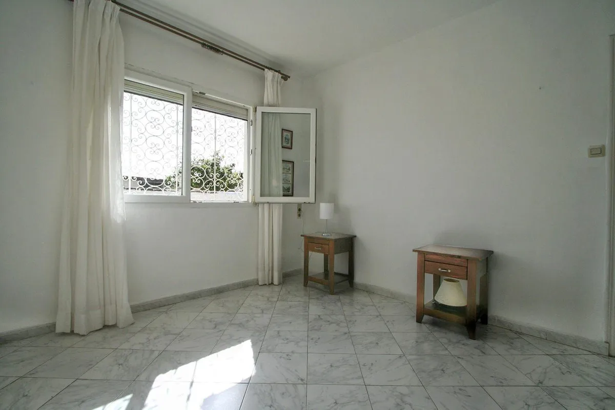 6beca4ba-8ed7-41e4-b001-8528f12a89de