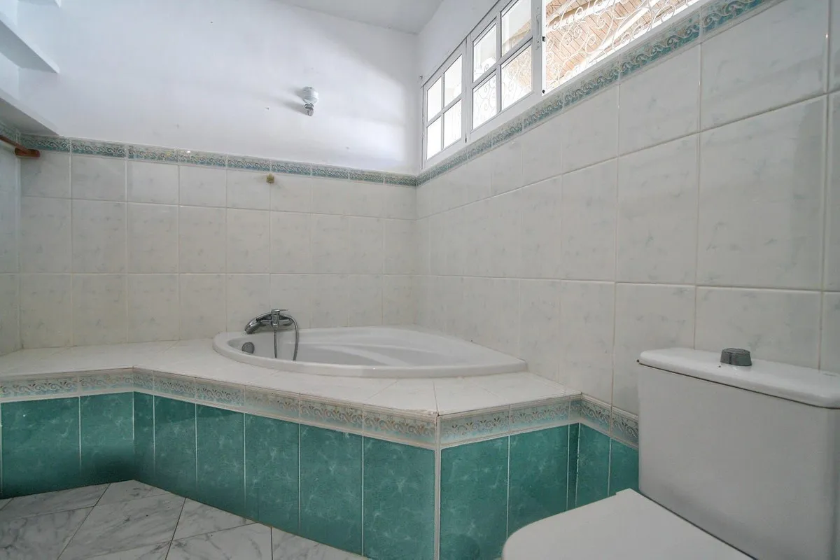 97d4a078-b905-4708-8d57-472f56268e6a