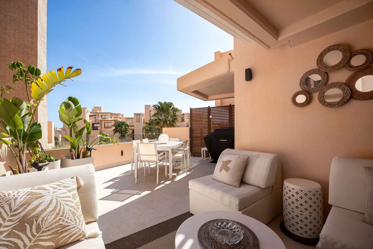 2f89f13d-d1da-4d60-a430-79ec5f5e18b2