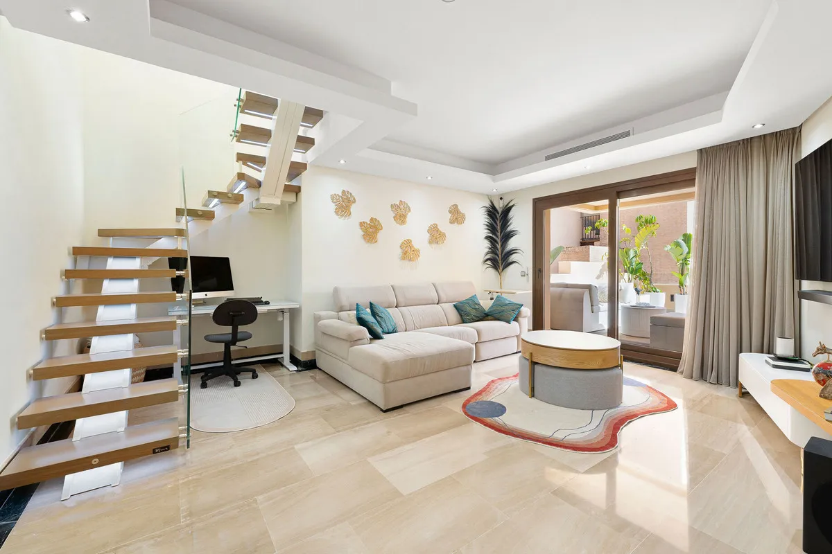 4346eef4-8fa8-4b50-b264-f046b4568303