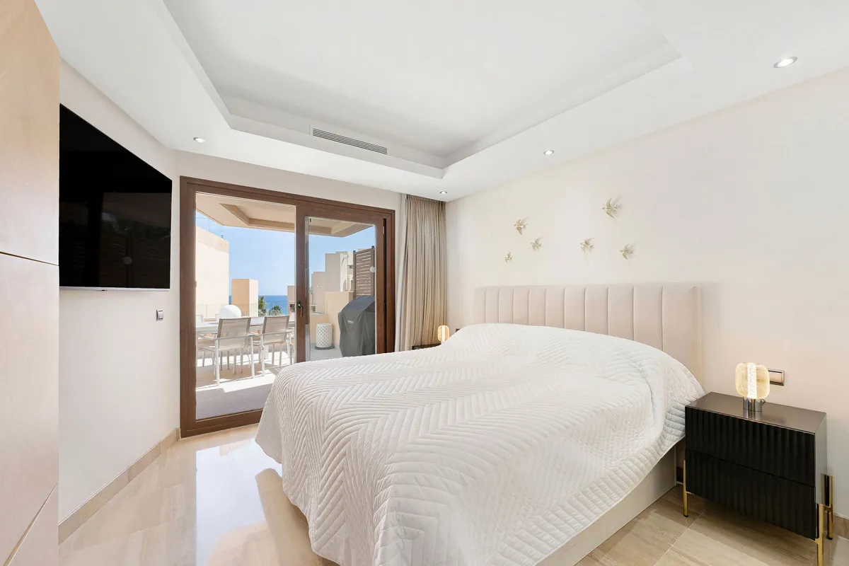 585e7b3b-705b-4b8d-b401-c4cb35ddd065