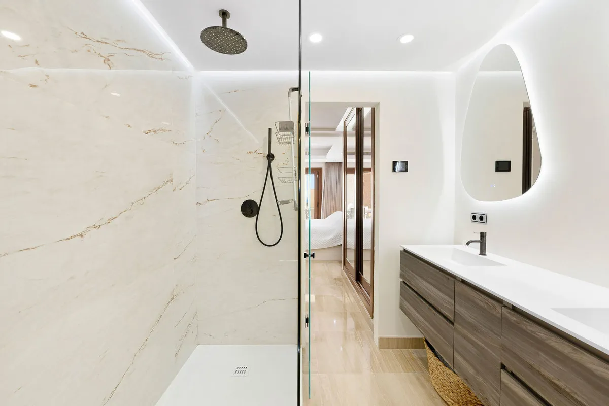 81223ea6-8c16-4855-854c-b0c59a028952