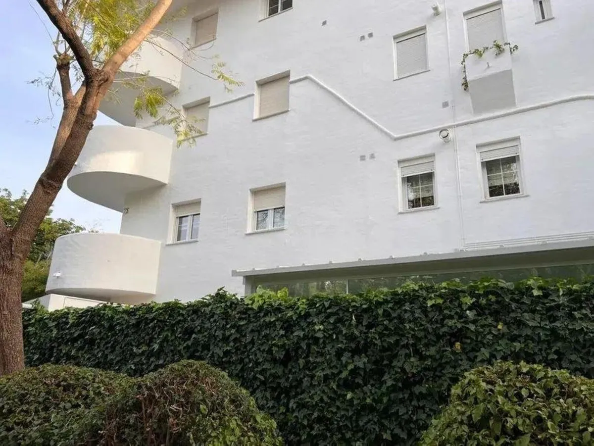 6e0f7fd2-fff0-4427-a9ef-aa40afb531f7