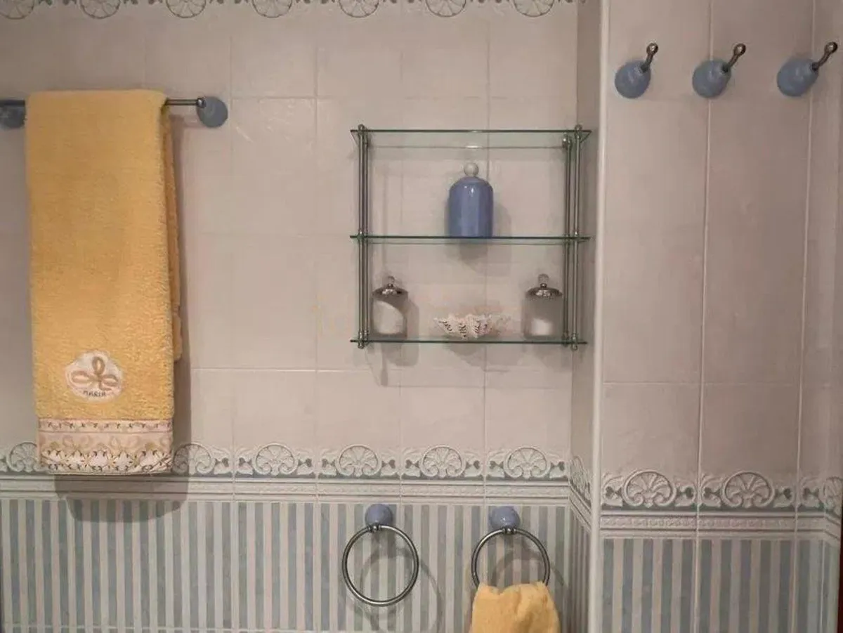 b1bf096f-e453-4895-b250-a73c946d99e6