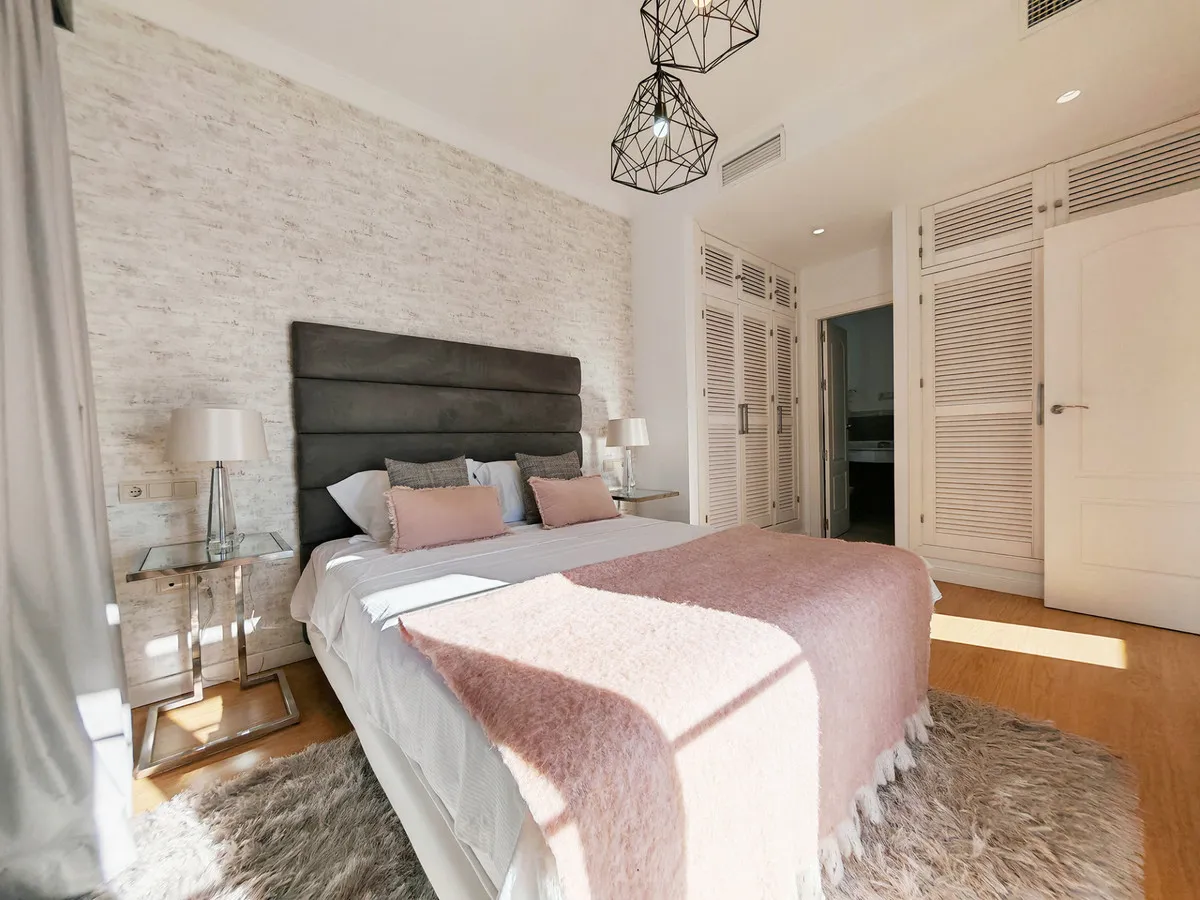 4f6a2336-88f4-4647-bca8-924129de0c3a