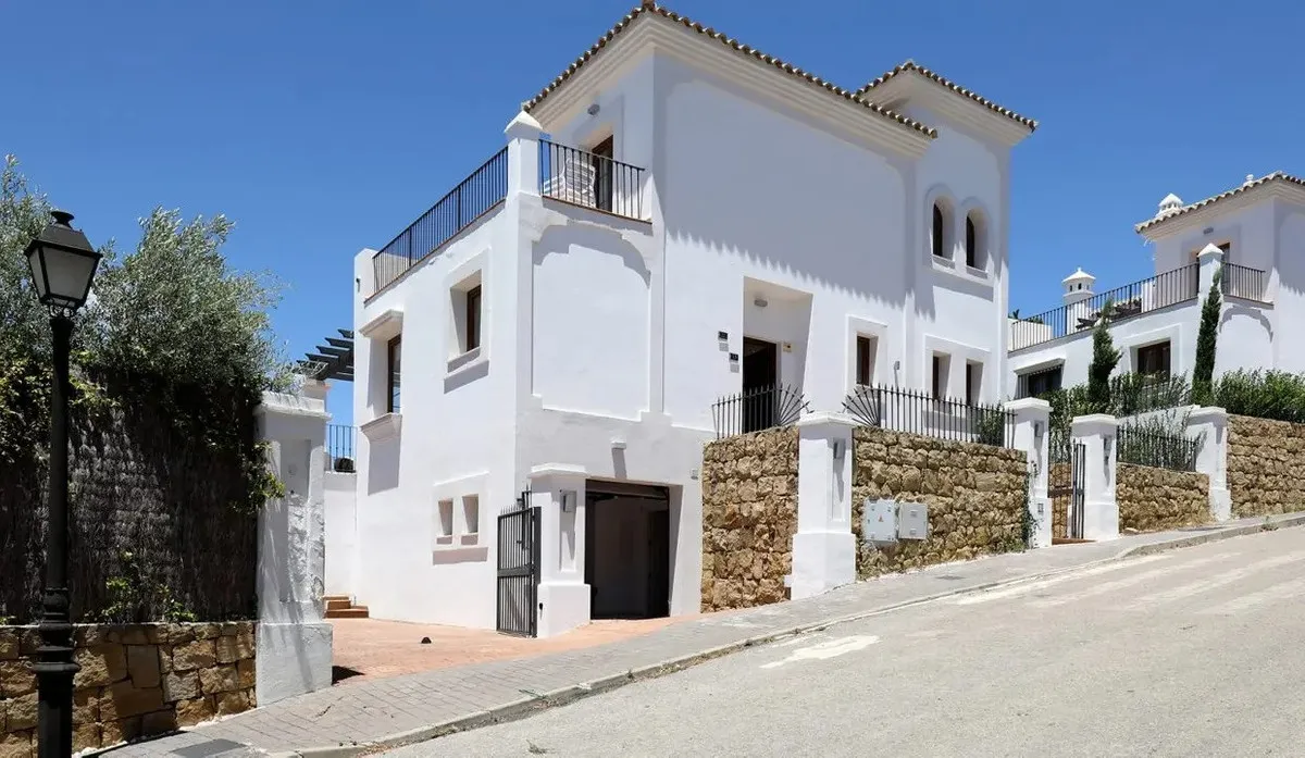 570cb658-21c8-4b8e-904a-eb9706a2dac0