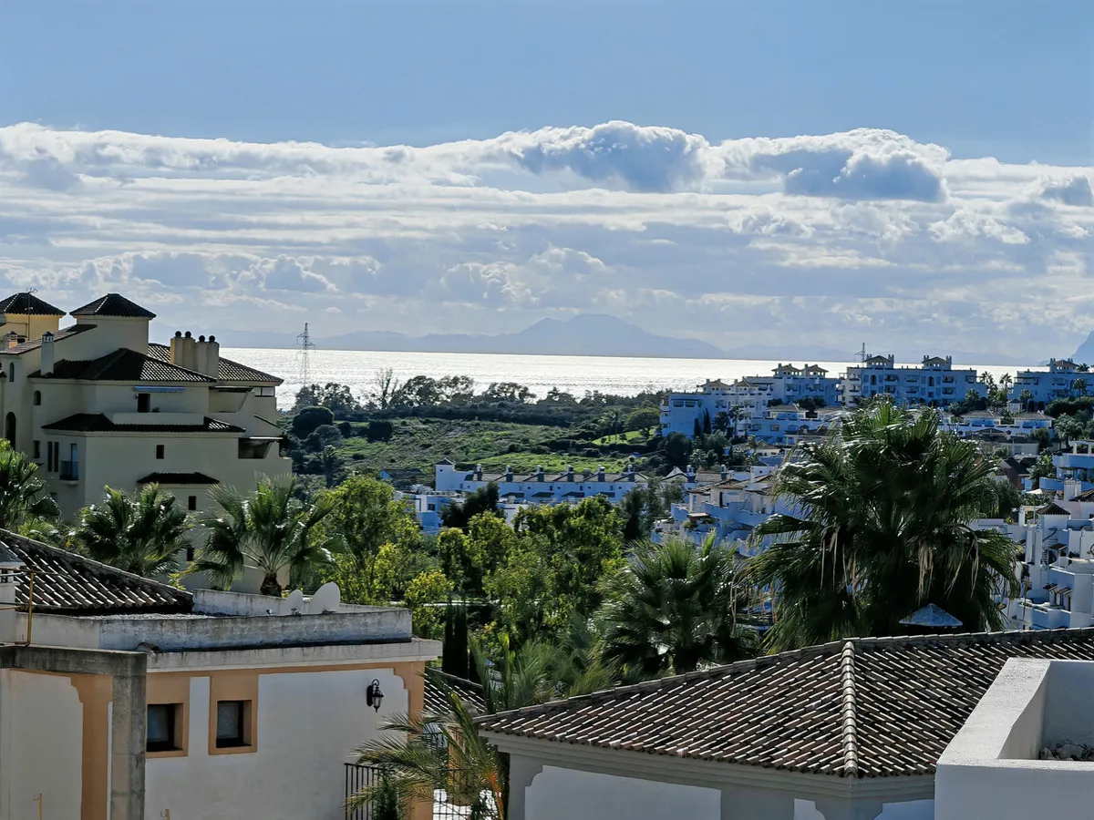 b586e93e-ebf5-4499-bd51-ce0cee6f313d