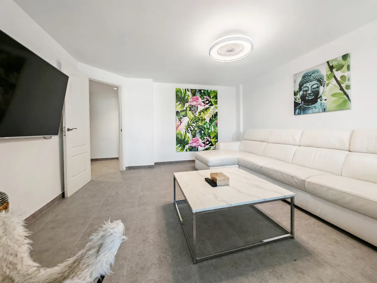 e58e56fb-27fd-43b3-bca9-aeeecb589ac3