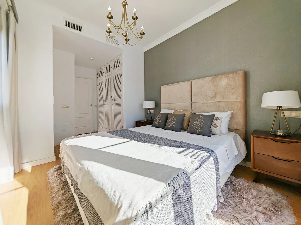 f0fbc982-1a75-4a1f-bed4-6c65a4580d7c