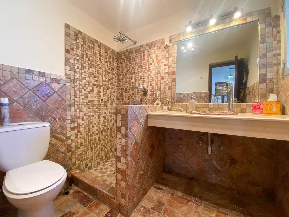 08d5b099-e2cb-4cd3-9b2c-4bffdb626c24