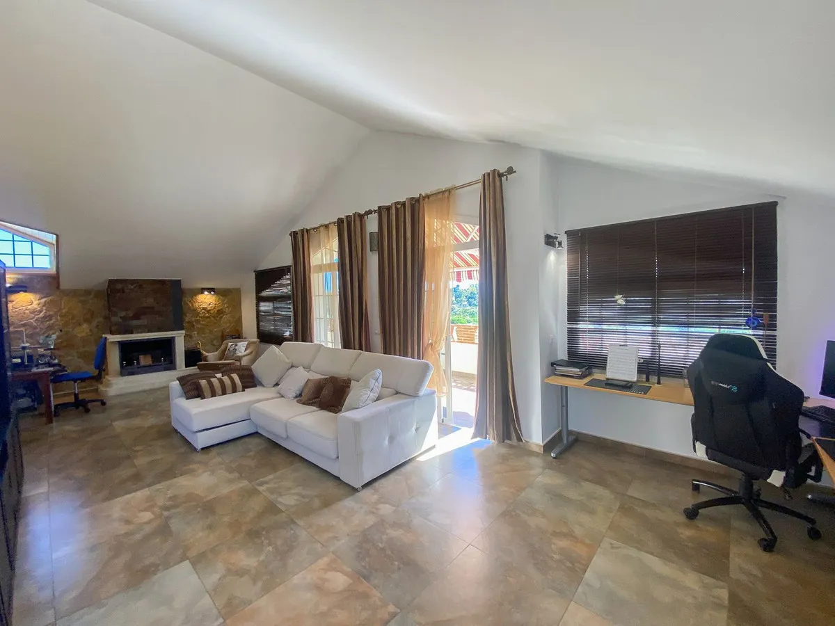 1493540e-dfb7-4220-b21f-c89a27789e98