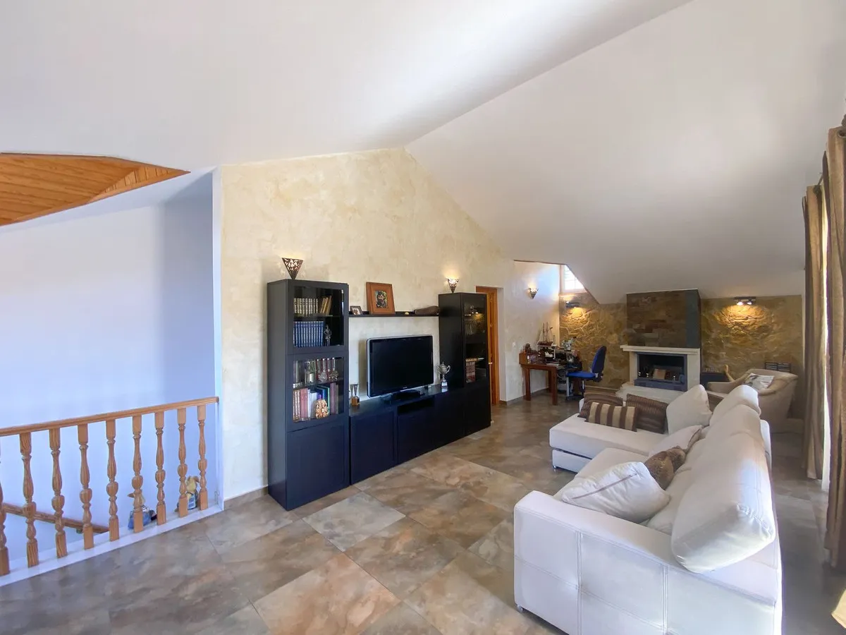 712fa5ce-7a03-4758-8865-9310b54d3624