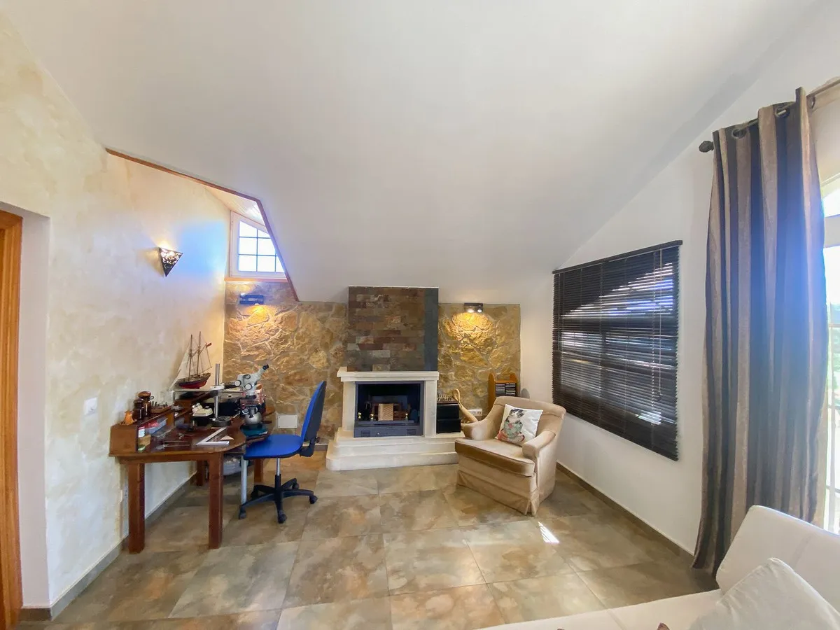 7aecc5ef-89a9-4598-918b-90fd70fe23dc