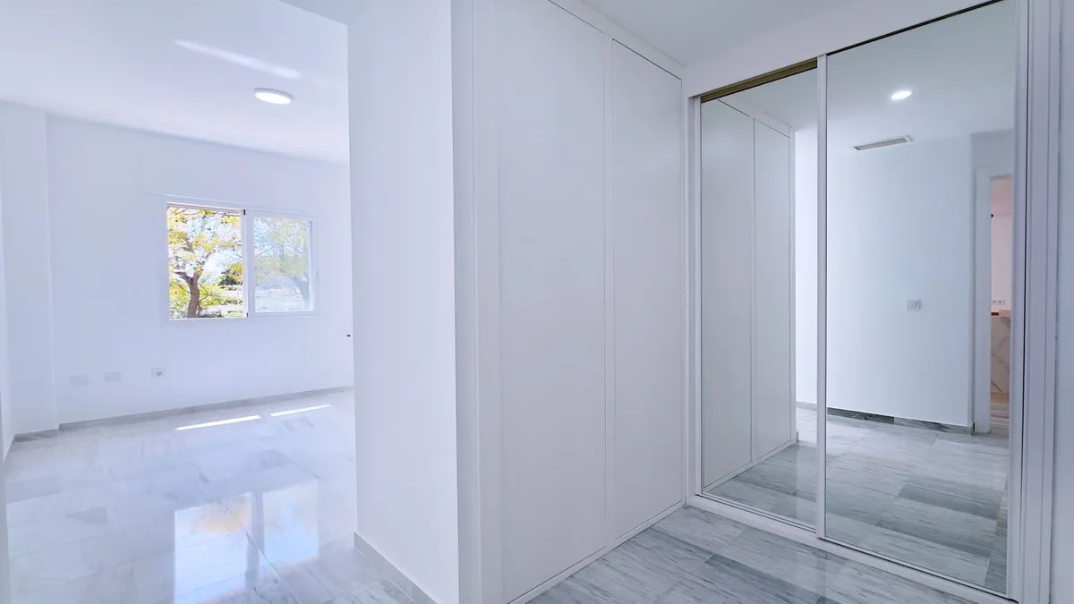 836e093d-f8bd-452e-9320-899b8276916e