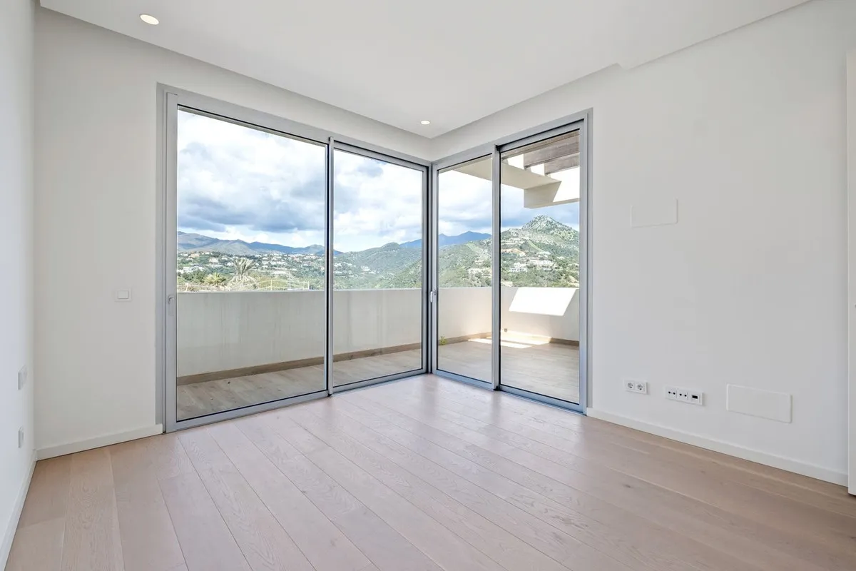 04b41c20-d496-4c07-a082-e6ae67deeedf