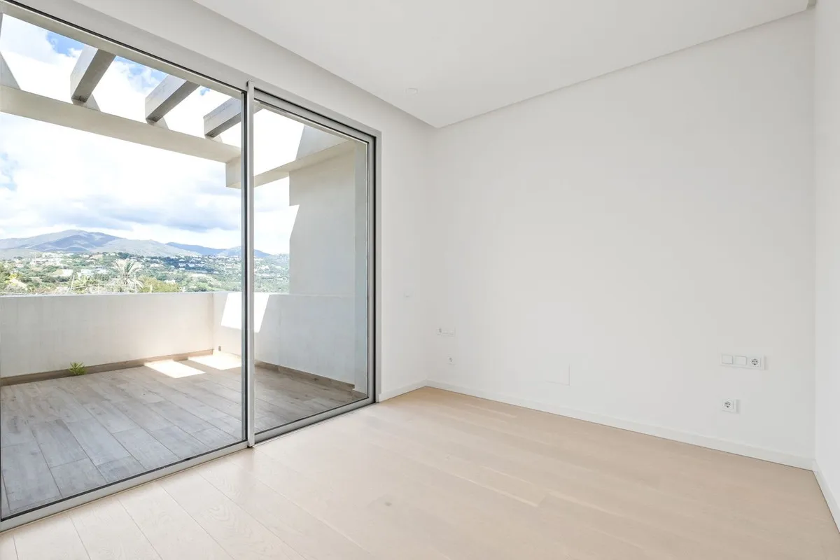 18376b2c-5cd4-4938-9a5d-5d69b31d23c9