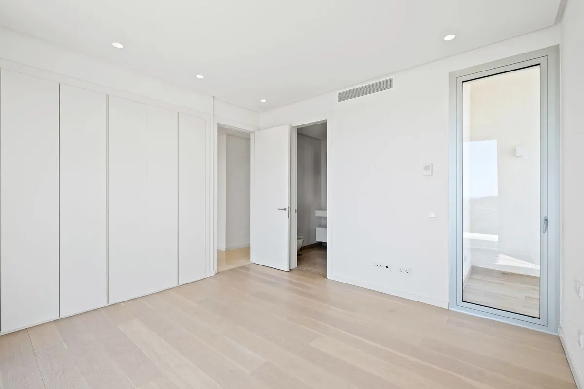 426031b5-3ea3-42df-a84b-b44702a8e106