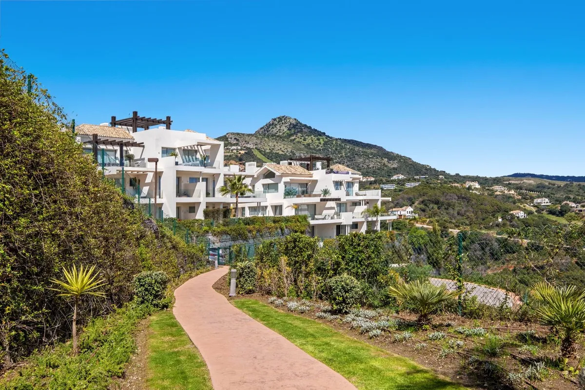 ae657daf-c64e-4f62-a231-c38d887f765d