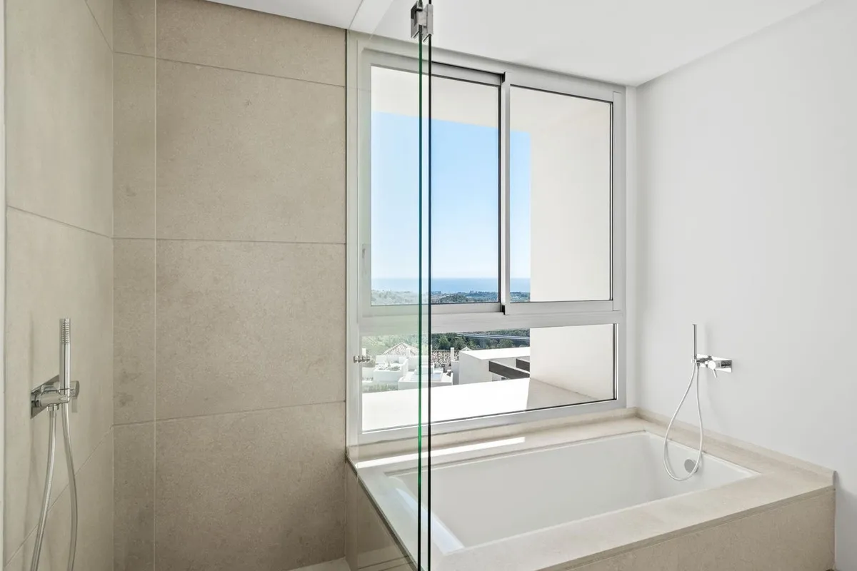 b5fdea29-4887-41a4-b2f2-a721ef62bccf