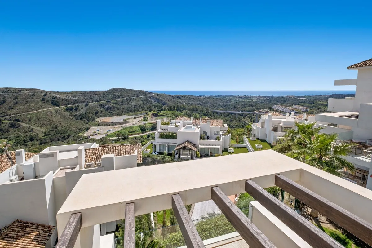 d9fb3e33-c655-47c3-a078-6def7595343c