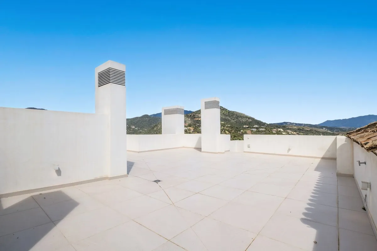 e54463f4-6ff4-4666-8014-8b71b83c5461