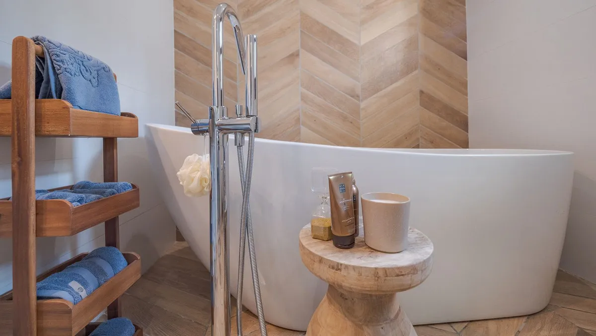 23a098cc-0d36-4dd1-b20c-8ba4b50c8f85