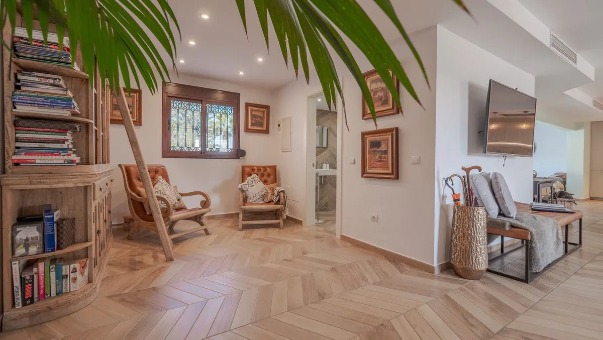 5859d61e-3720-427c-9b93-eeefbbde8496