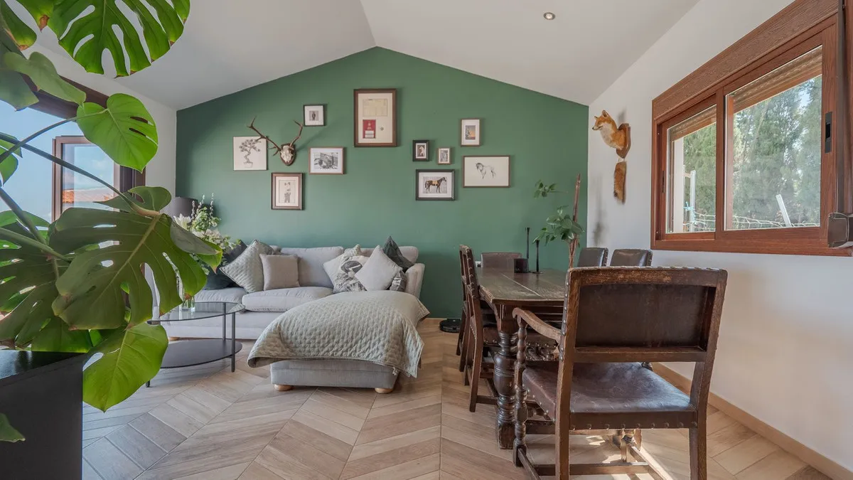 5b62b726-07bf-4087-8a27-2a3e4ad9cf95