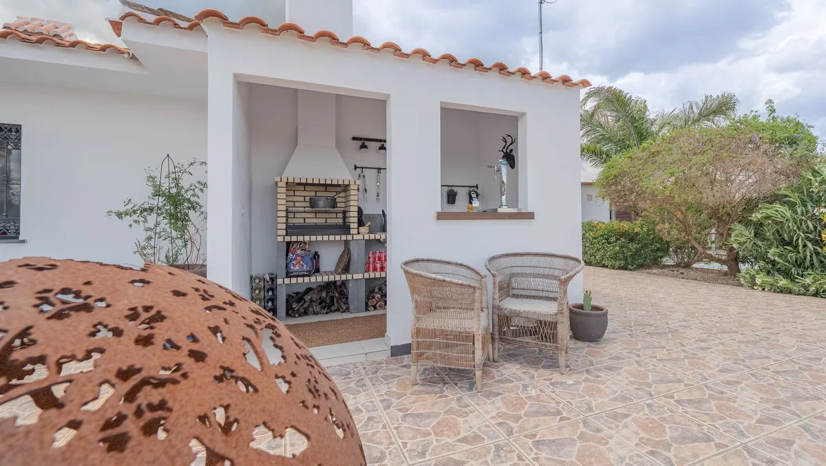 621edfcb-77b5-4d06-8d35-96c7921308c0