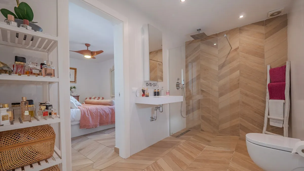 677d7b6d-3cbe-4cd7-a051-14973a1ed10e