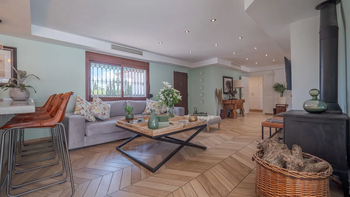 c28768b8-1212-4db7-9134-09be26cf5193