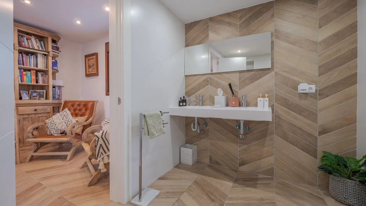 cb42ccfd-df89-421c-8510-3bb9b579644f