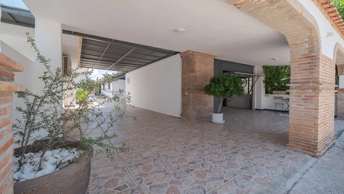 d2789230-68de-4b98-b6b5-6d71638cb8b5