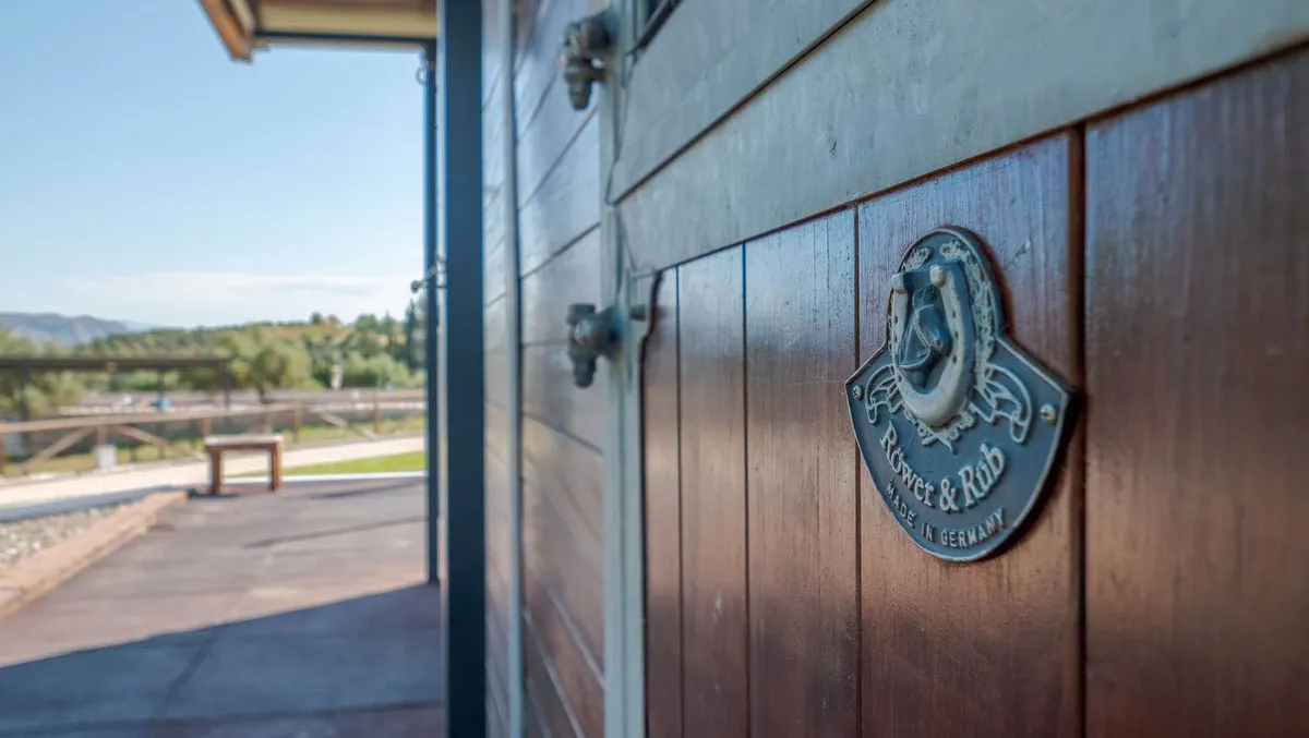 fc564873-7dfe-44b4-bdb6-d1a26038e100