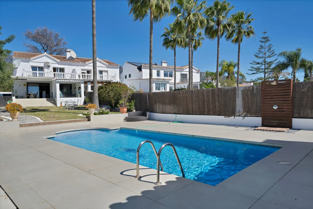 9e178b1a-95e4-4625-90b8-45d2dfaec037