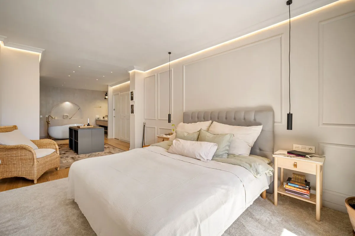 1e8d9bb9-5e77-42db-b642-bd48a65200f9