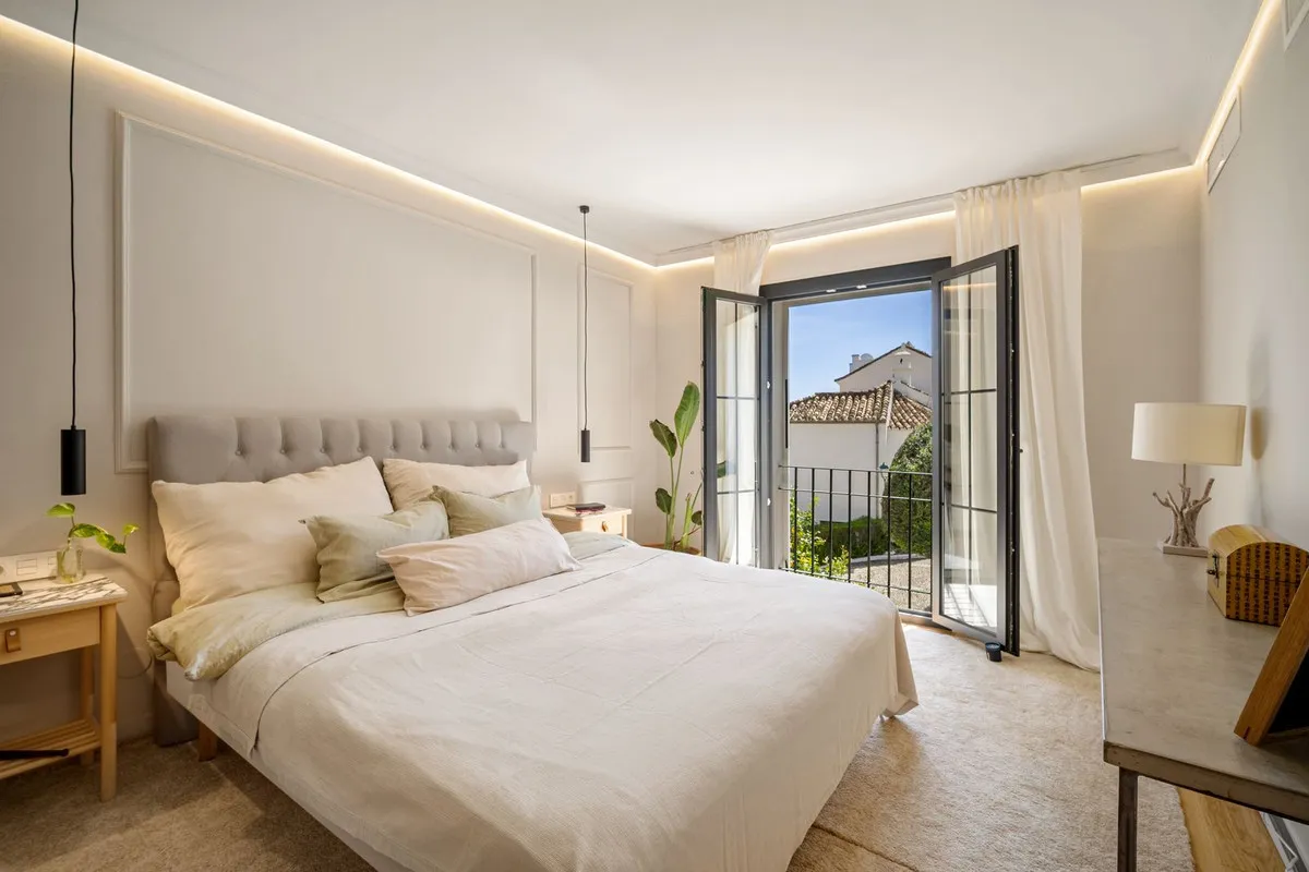 317562d4-dbe0-4f1e-b700-07086a6cbdf6