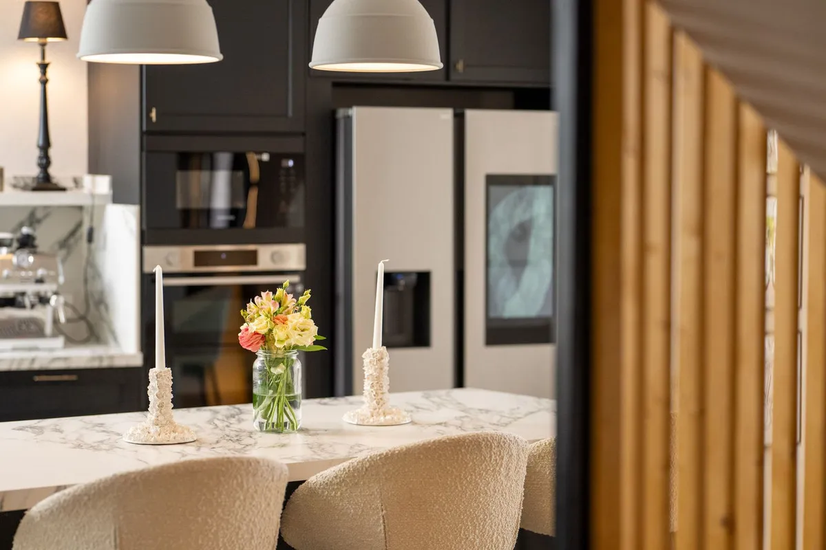 46021383-2809-4d71-aa00-6032535da04e