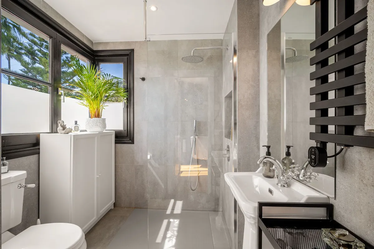 d9d397fa-99c5-4713-8b8a-c2b475fc161d